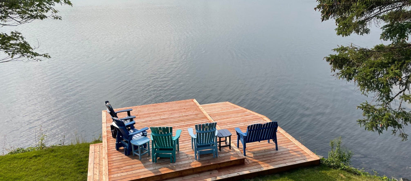 Gliders – Smooth, Relaxing, Canadian-Made Outdoor Seating