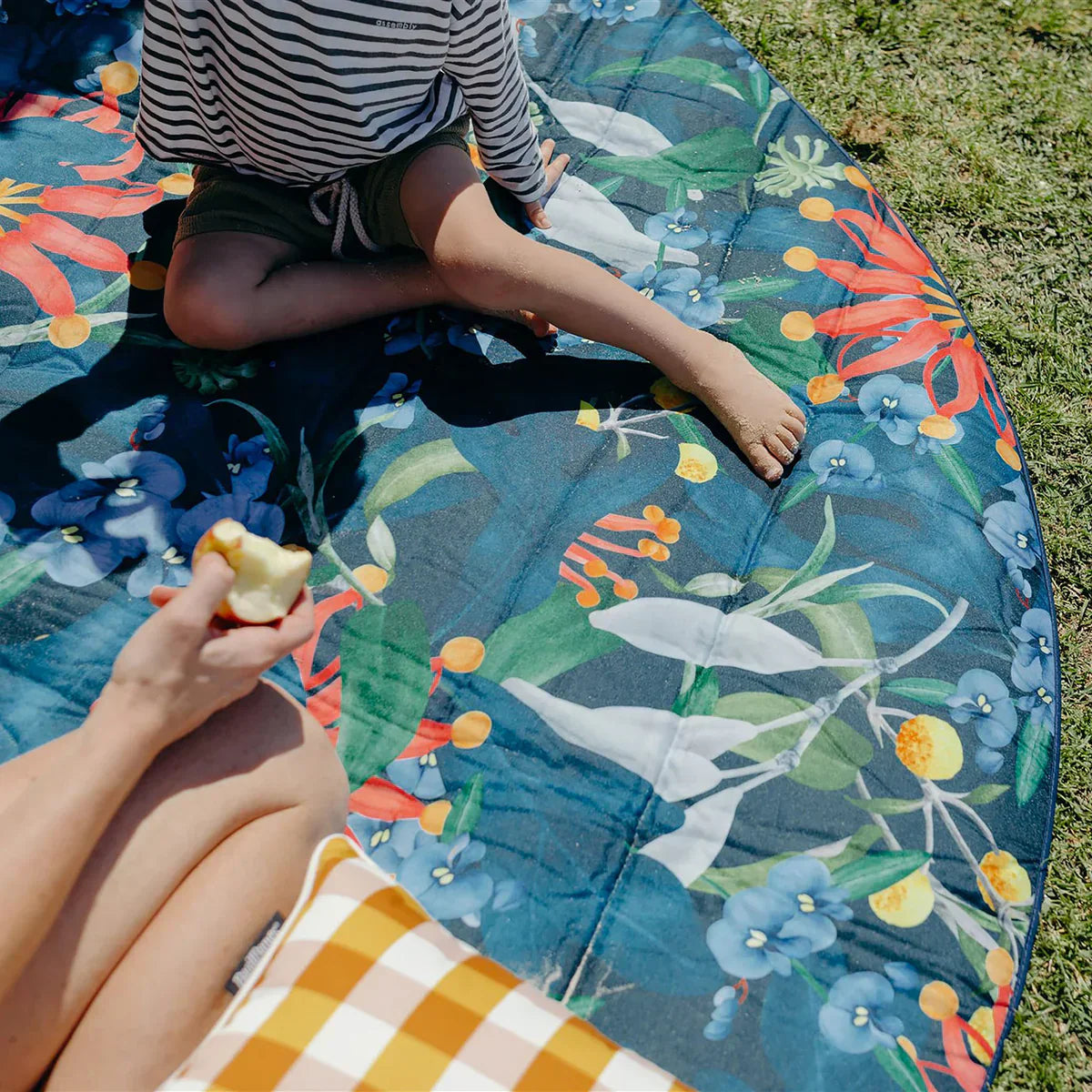 Outdoor Rugs for Canadian Patios | My Outdoor Room