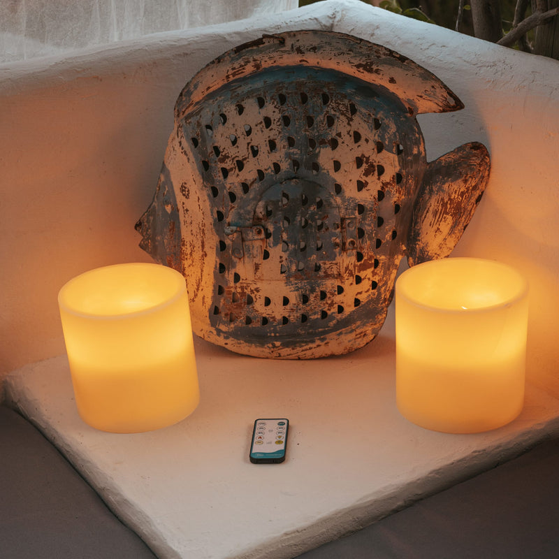 Elegant and compact, Dolo adds atmosphere to tables and shelves without smoke or flame.