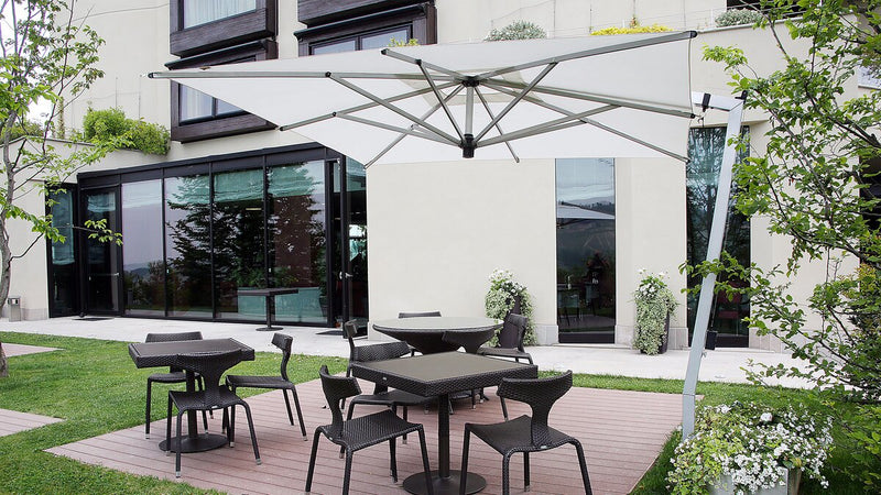 FIM C09 Cantilever Umbrella - 9.5' Square