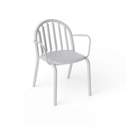 Fred’s Armchair by Fatboy in light grey, featuring a modern, weather-resistant aluminum design for stylish and durable outdoor seating.