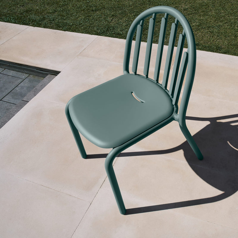 Aluminum construction of Fred’s Chair, built to withstand Canadian weather conditions year-round.