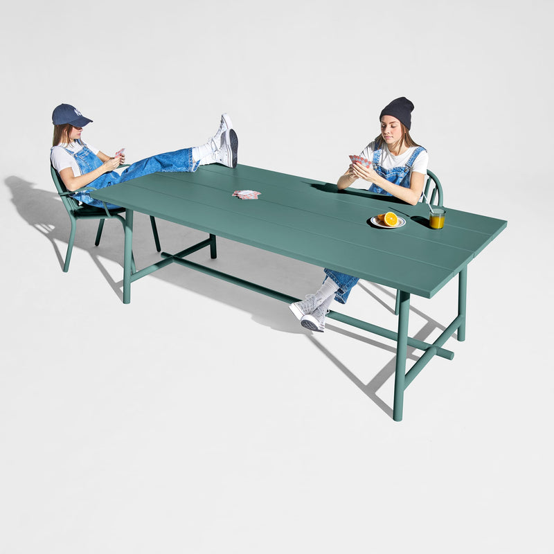 Lightweight yet strong Fred’s Table, built to host outdoor gatherings without compromising on style or durability.