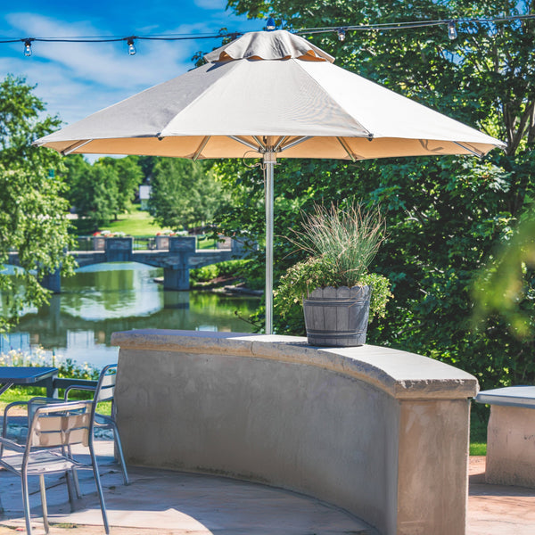 Frankford Greenwich Market Umbrella - 9' Octagon