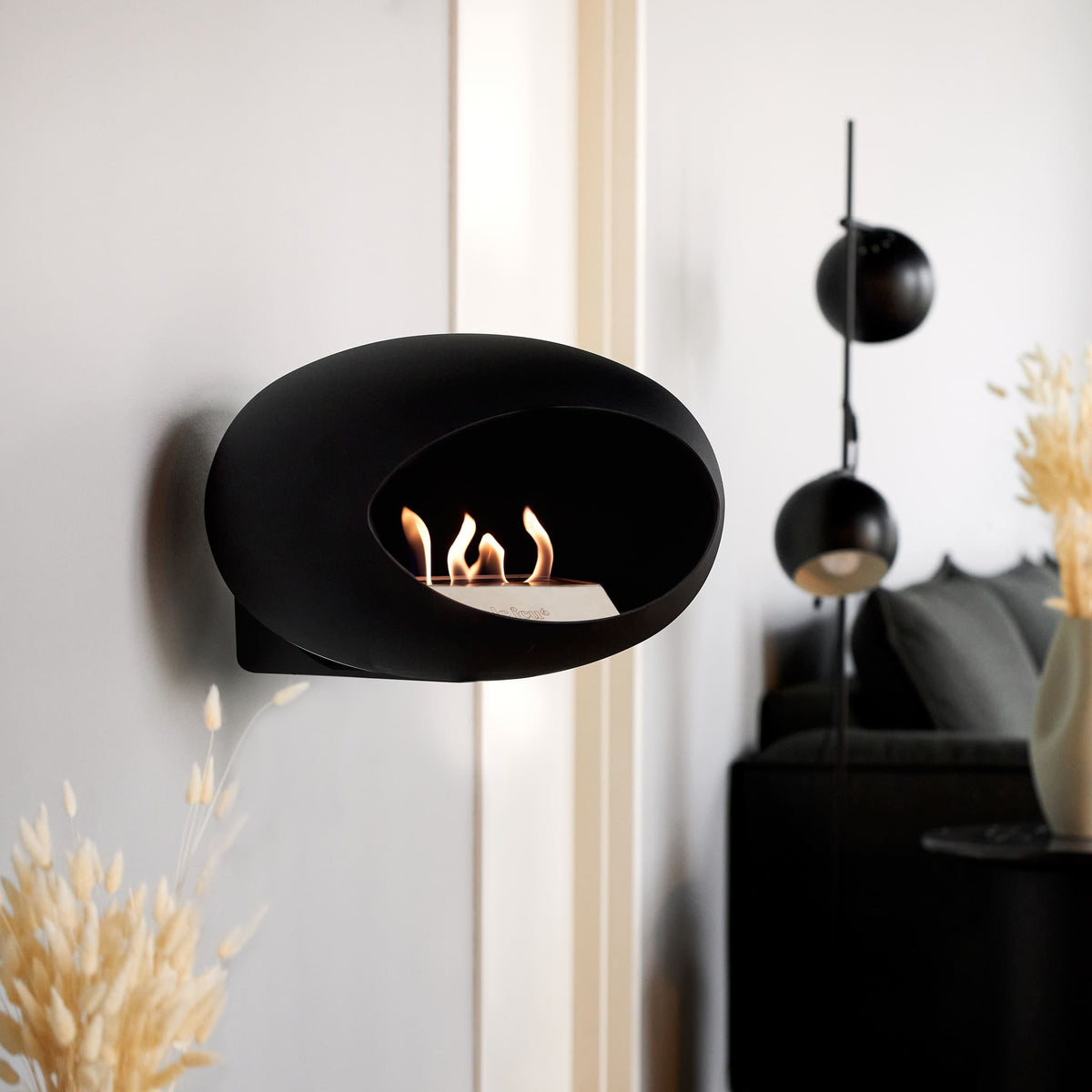 Le Feu Wall Dome &lt;br&gt;Black