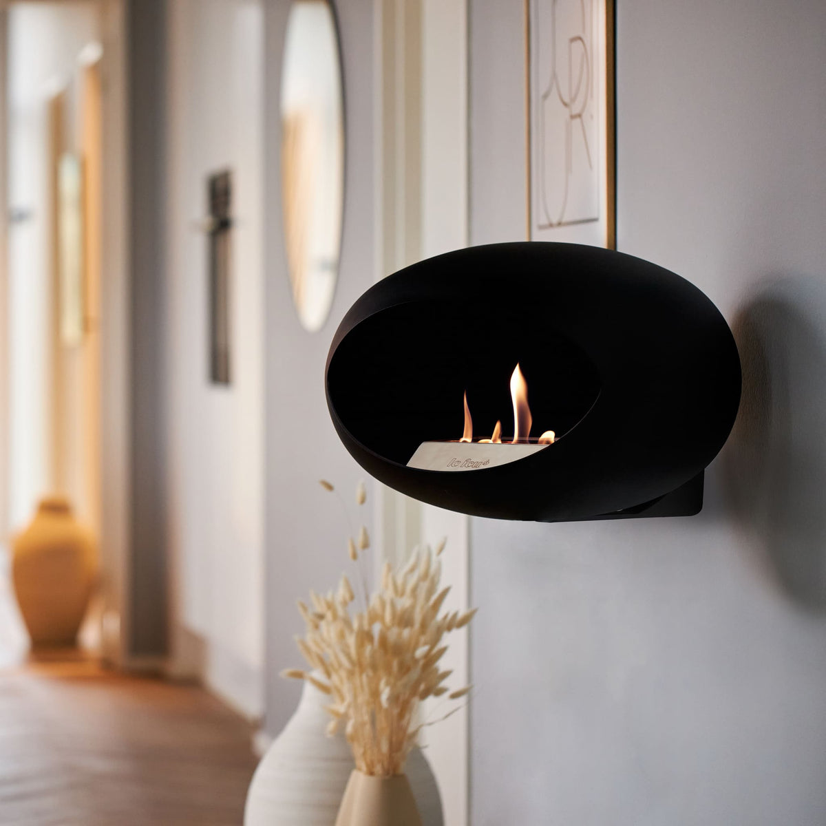 Le Feu Wall Dome &lt;br&gt;Black