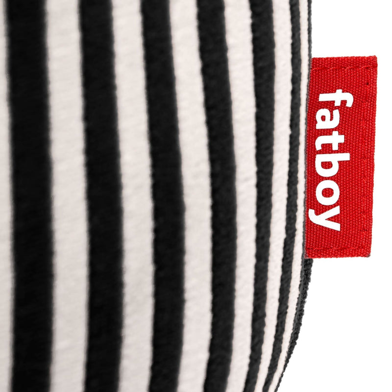 Close-up of the terry fabric in Black Cream.