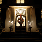 Fatboy Prêt-A-Racket lights automatically illuminate at dusk, offering energy-efficient outdoor lighting.