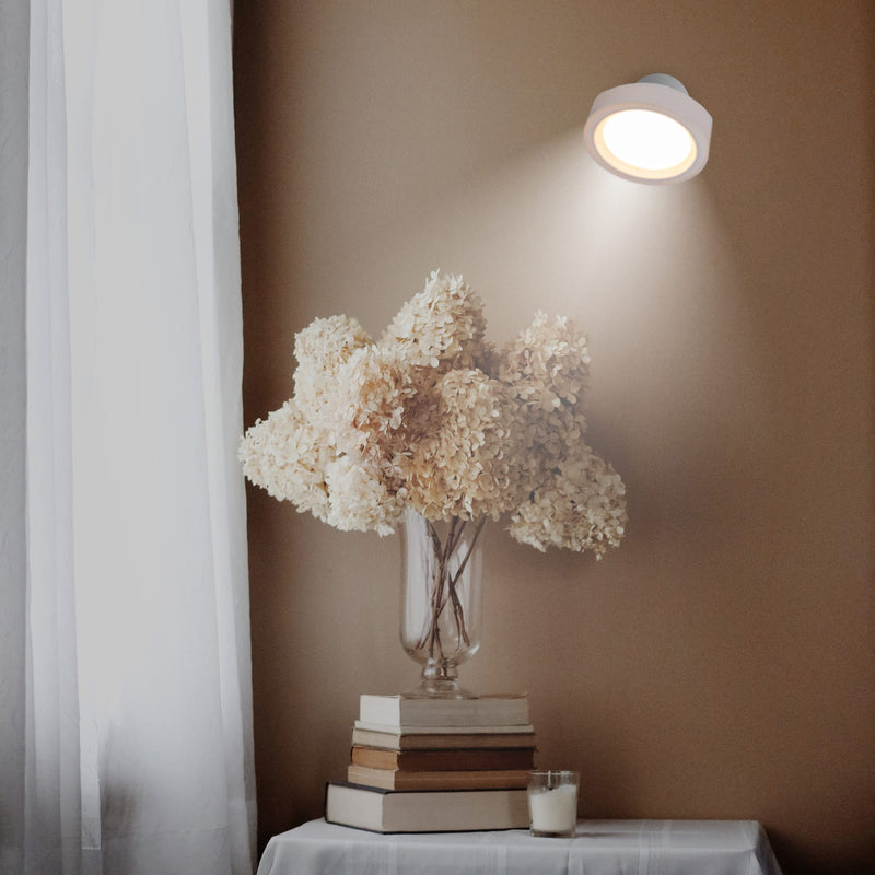 Roll<br> Wall-Mounted Rechargeable Lamp