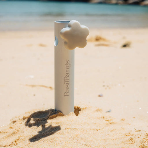 Lightweight yet strong anchor for beach and garden umbrellas, easy to install and transport.