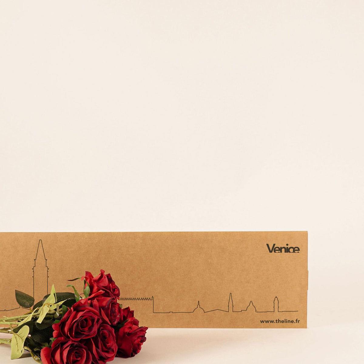 Elegant Venice Line art captures the city’s charm, including the Grand Canal and iconic Venetian architecture.&quot;