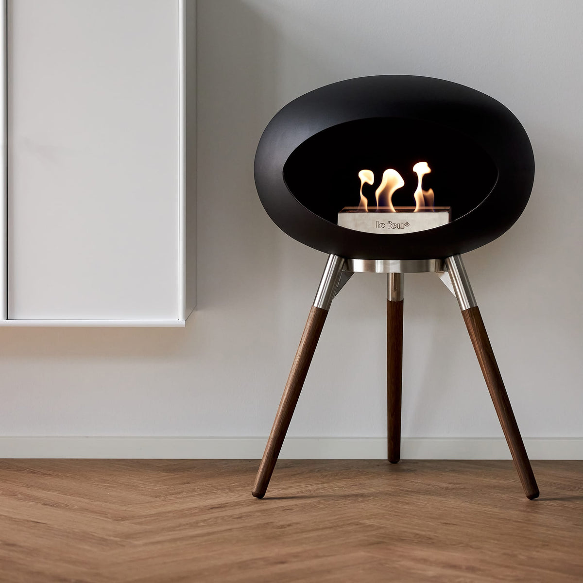 Le Feu Ground Low Dome &lt;br&gt;Black